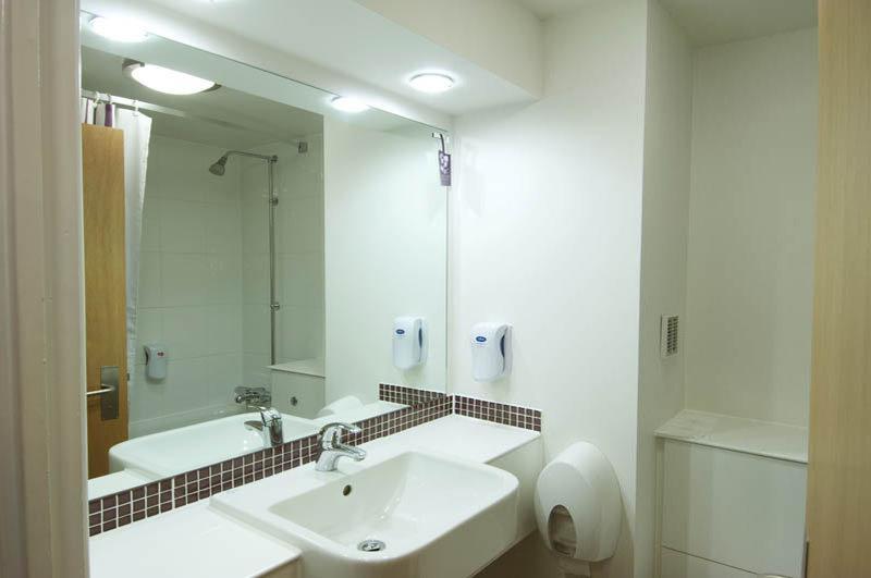 Premier Inn リヴァプール エクステリア 写真